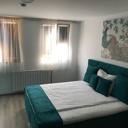 Heartland City B&B 투즐라 외부 사진